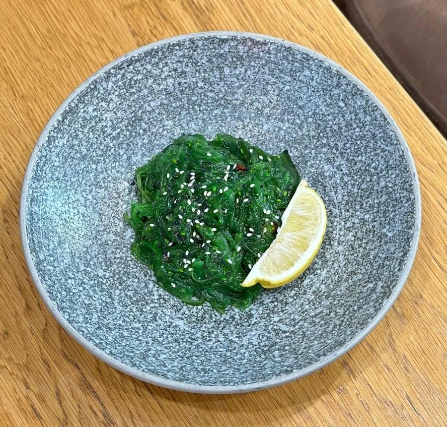 Салат "Чука" с ореховым соусом